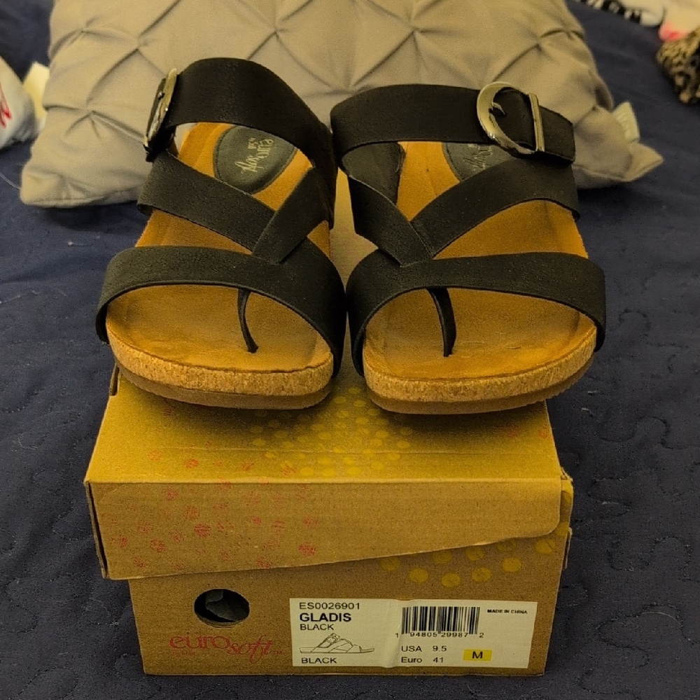 EuroSoft Gladis Black Women's Strappy Sandals